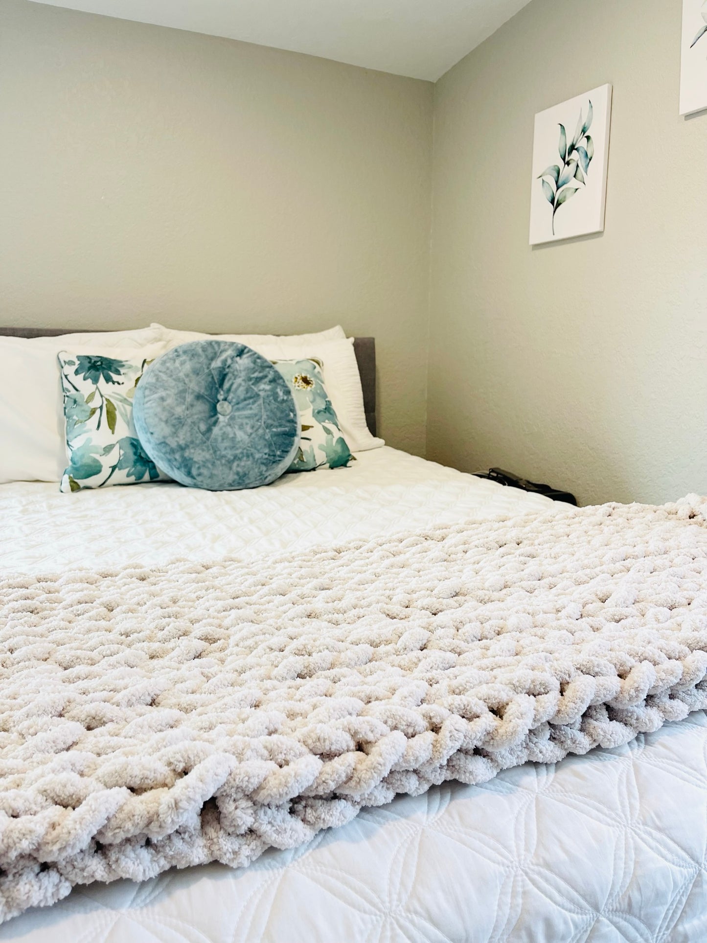 Chenille Chunky Hand-Knit Blanket